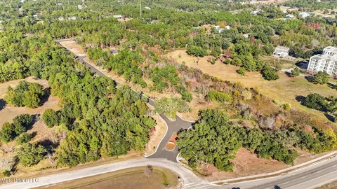 141 Live Oak Blvd, Pass Christian, MS 39571