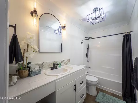 Bath - 622 11th Ave, Magee, MS 39111 photo 1 of 1