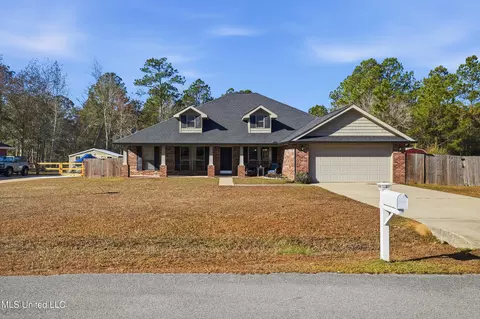 10306 Maple Cv, Vancleave, MS 39565