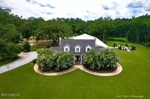 3054 Hwy 24 W, Summit, MS 39666