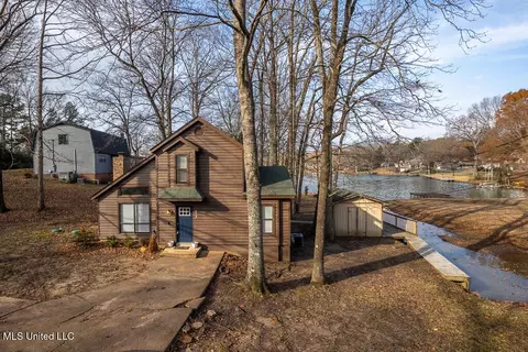 Exterior - 537 Thunderbird Dr, Hernando, MS 38632 photo 4 of 12