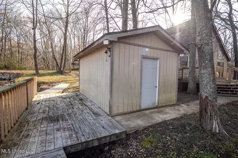 Exterior - 537 Thunderbird Dr, Hernando, MS 38632 photo 11 of 12