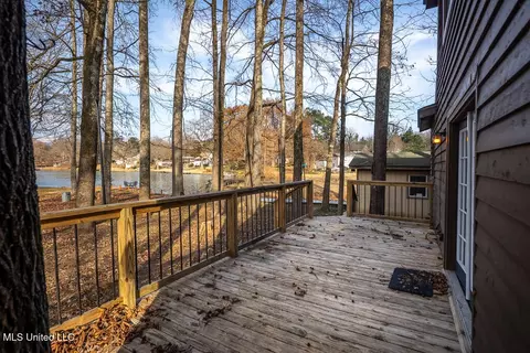 Exterior - 537 Thunderbird Dr, Hernando, MS 38632 photo 7 of 12
