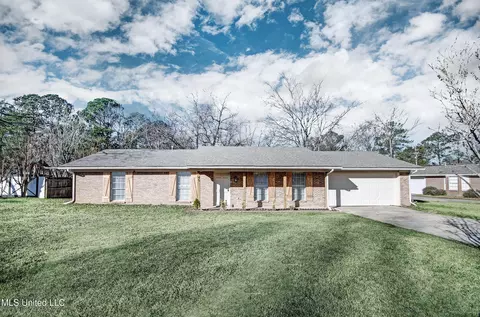 45 Woodbridge Rd, Brandon, MS 39042