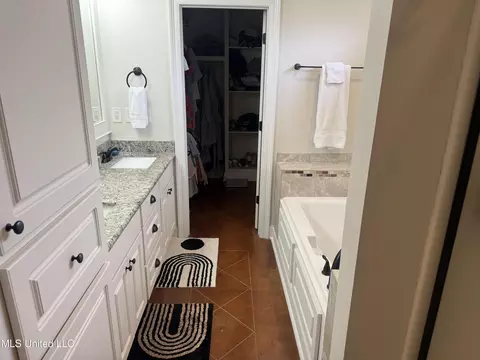 Bath - 104 Fairwind Way, Madison, MS 39110 photo 1 of 5