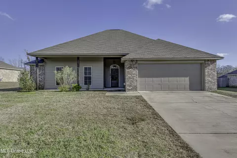 308 Bald Cypress Cv, Terry, MS 39170