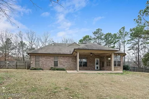 Exterior - 2922 Tulane Rd, Nesbit, MS 38651 photo 4 of 5