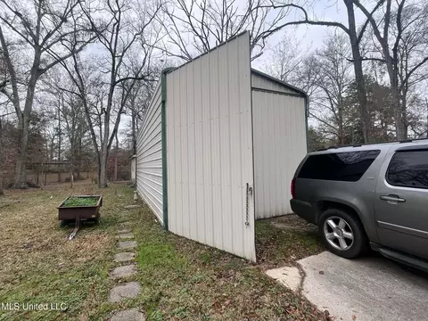 Other - 811 N Maple Dr, D'lo, MS 39062 photo 14 of 25