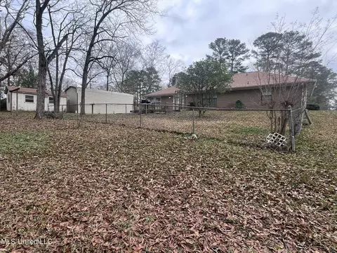 Exterior - 811 N Maple Dr, D'lo, MS 39062 photo 23 of 40