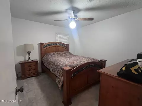 Bedroom - 811 N Maple Dr, D'lo, MS 39062 photo 4 of 4