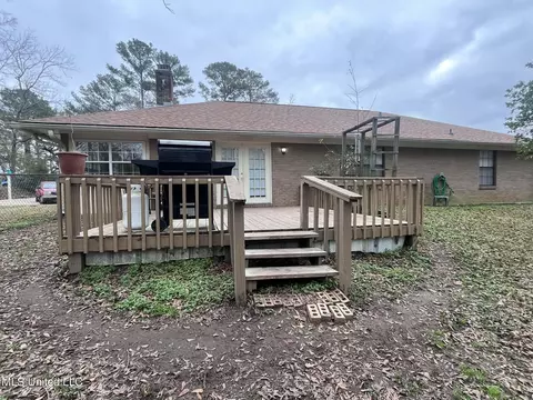 Exterior - 811 N Maple Dr, D'lo, MS 39062 photo 37 of 40