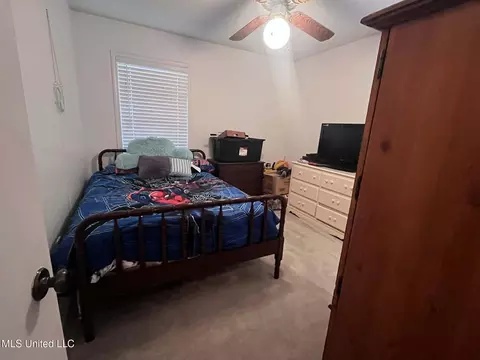 Bedroom - 811 N Maple Dr, D'lo, MS 39062 photo 3 of 4