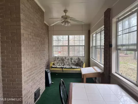 Exterior - 811 N Maple Dr, D'lo, MS 39062 photo 3 of 40