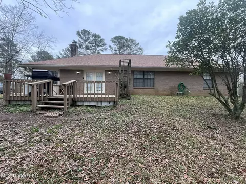 Exterior - 811 N Maple Dr, D'lo, MS 39062 photo 10 of 40