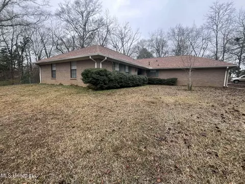 Exterior - 811 N Maple Dr, D'lo, MS 39062 photo 36 of 40