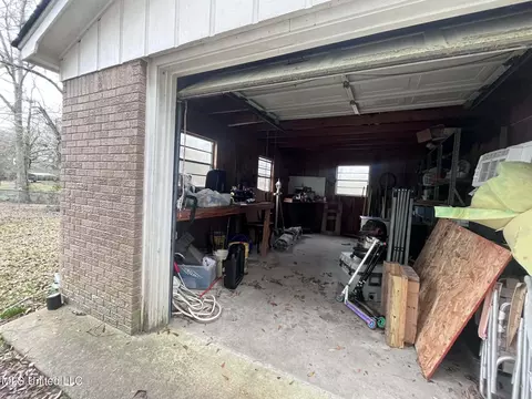 Other - 811 N Maple Dr, D'lo, MS 39062 photo 18 of 25