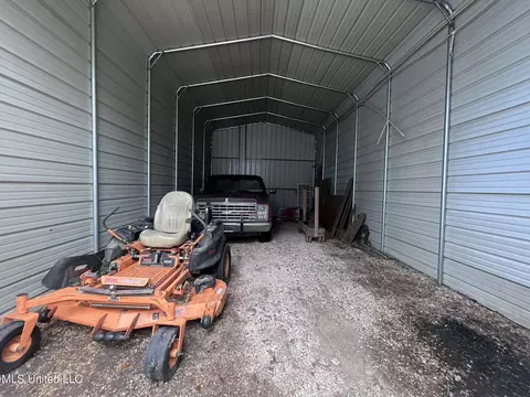 Other - 811 N Maple Dr, D'lo, MS 39062 photo 16 of 25