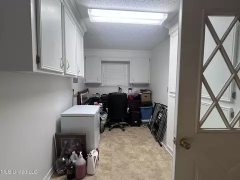 Other - 811 N Maple Dr, D'lo, MS 39062 photo 5 of 25
