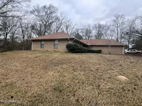 Exterior - 811 N Maple Dr, D'lo, MS 39062 photo 21 of 40