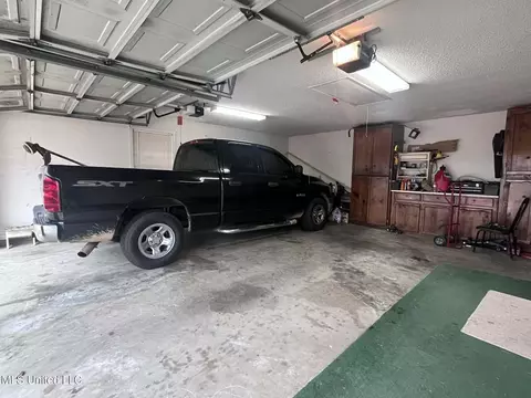 Other - 811 N Maple Dr, D'lo, MS 39062 photo 6 of 25