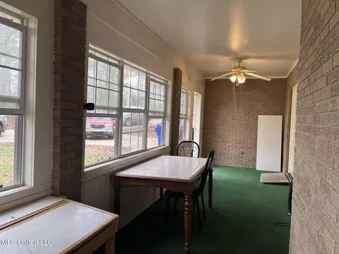 Exterior - 811 N Maple Dr, D'lo, MS 39062 photo 4 of 40