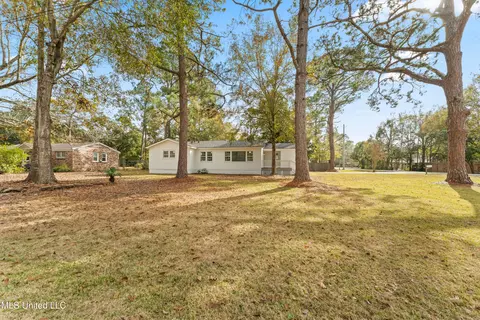 23 39th St, Gulfport, MS 39507