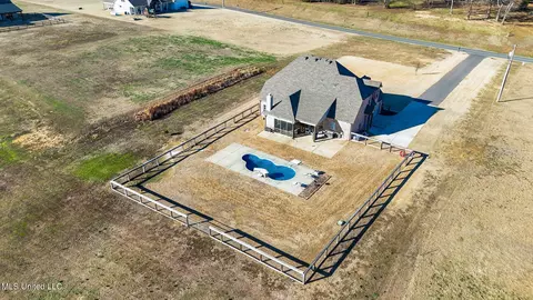 Other - 4883 W Oak Grove Rd, Hernando, MS 38632 photo 8 of 9