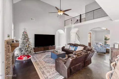Other - 4883 W Oak Grove Rd, Hernando, MS 38632 photo 1 of 9