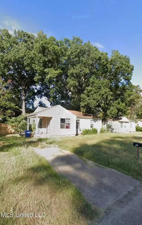 3801 Sherwood Dr, Natchez, MS 39120