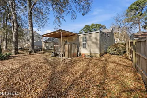 Exterior - 129 Shadow Hill Dr, Madison, MS 39110 photo 6 of 6