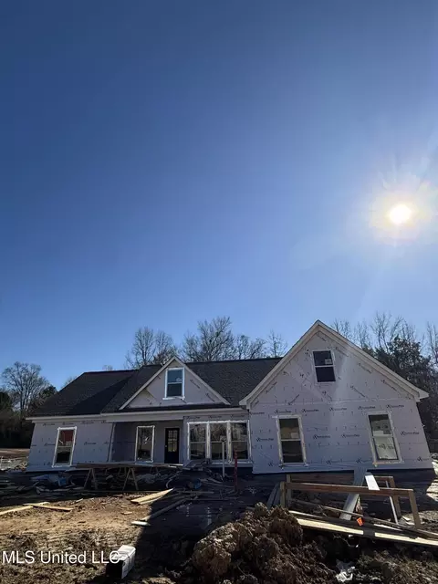 109 Carolina Cir, Senatobia, MS 38668