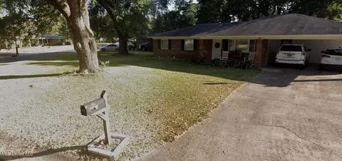 106 Earhart Dr, Natchez, MS 39120 photo 3