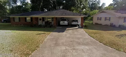 106 Earhart Dr, Natchez, MS 39120 photo 2