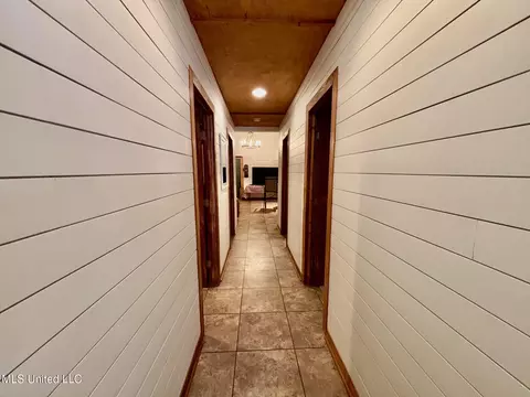 Entry Way - 1614 Hwy 583, Jayess, MS 39641 photo 1 of 2