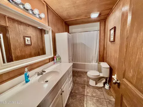 Bath - 1614 Hwy 583, Jayess, MS 39641 photo 1 of 4