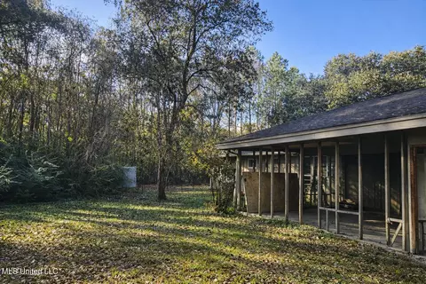 Exterior - 4620 Sutton Ave, Moss Point, MS 39563 photo 3 of 5