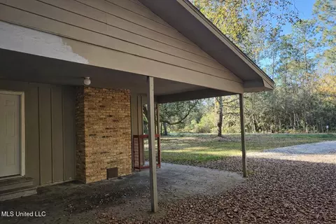 Exterior - 4620 Sutton Ave, Moss Point, MS 39563 photo 2 of 5