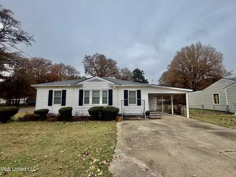710 Farmer St, Cleveland, MS 38732