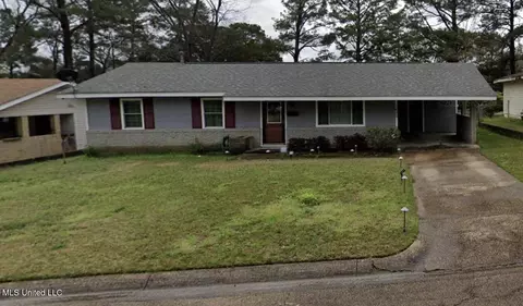 1655 Aurora St, Jackson, MS 39213