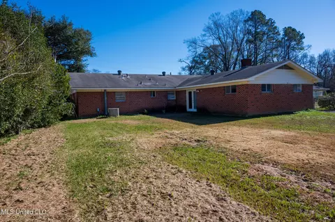 Exterior - 116 Pecan Way, Natchez, MS 39120 photo 2 of 4
