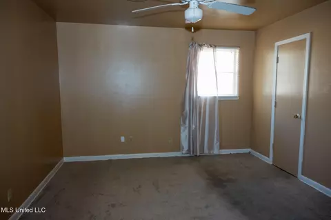 Bedroom - 116 Pecan Way, Natchez, MS 39120 photo 2 of 3