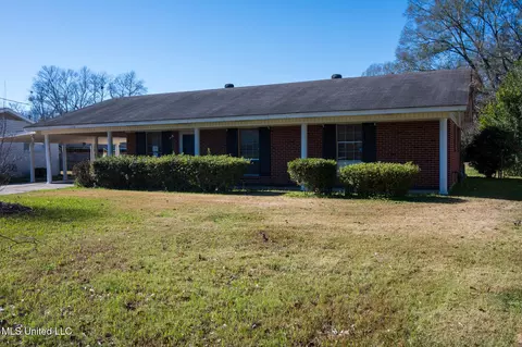 Exterior - 116 Pecan Way, Natchez, MS 39120 photo 1 of 4