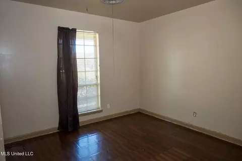 Bedroom - 116 Pecan Way, Natchez, MS 39120 photo 3 of 3