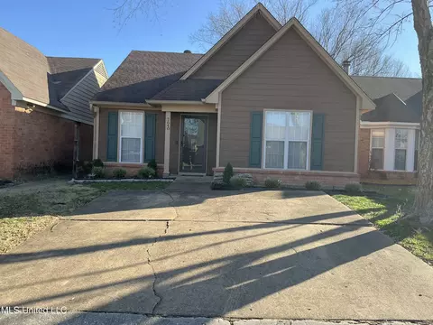 7640 Iris Dr, Southaven, MS 38671