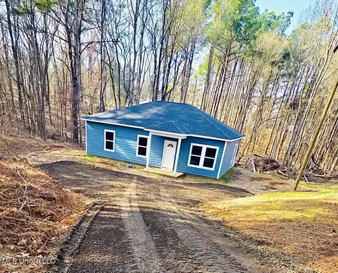 460 Magnolia Cir, Sarah, MS 38665