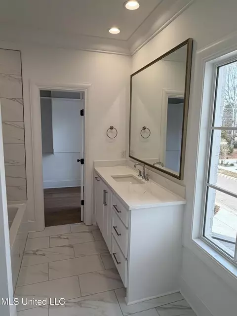 Bath - 105 Commonwealth Dr, Madison, MS 39110 photo 3 of 3