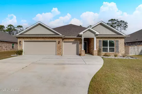 6022 Seagull Dr, Long Beach, MS 39560