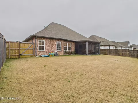 Exterior - 409 Pilot Cir, Brandon, MS 39047 photo 10 of 13