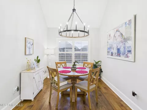 Dining - 409 Pilot Cir, Brandon, MS 39047 photo 4 of 5