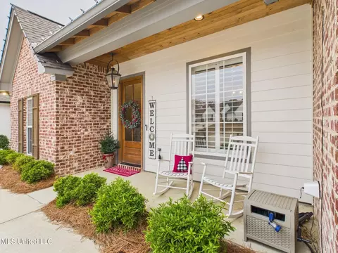 Exterior - 409 Pilot Cir, Brandon, MS 39047 photo 3 of 13